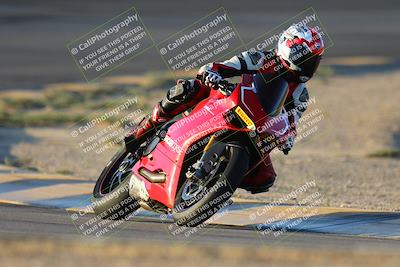 media/Oct-06-2024-Race Pace (Sun) [[d7d39ec7ad]]/1-Turn 10 (730am)/